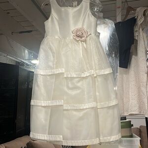 Jayne Copeland flower girls dresses